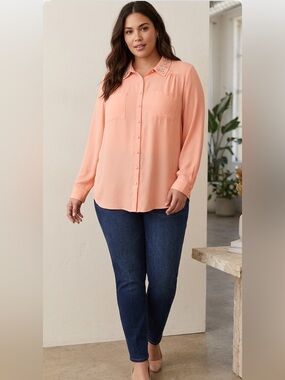 Torrid pink Rhinestone Embellished Collar Button Down Blouse‎ Top Womens Size 4